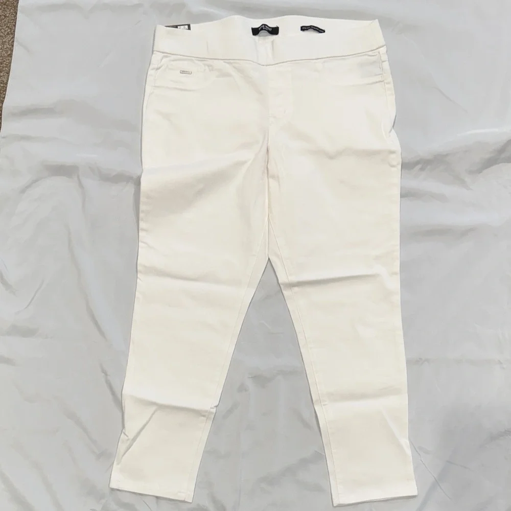 Nine West Heidi Pull-On Cropped Jeans—cream—12 - Picture 7 of 12
